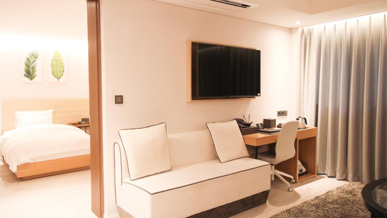 Londoner Hotel Gwangan Puszan Kültér fotó