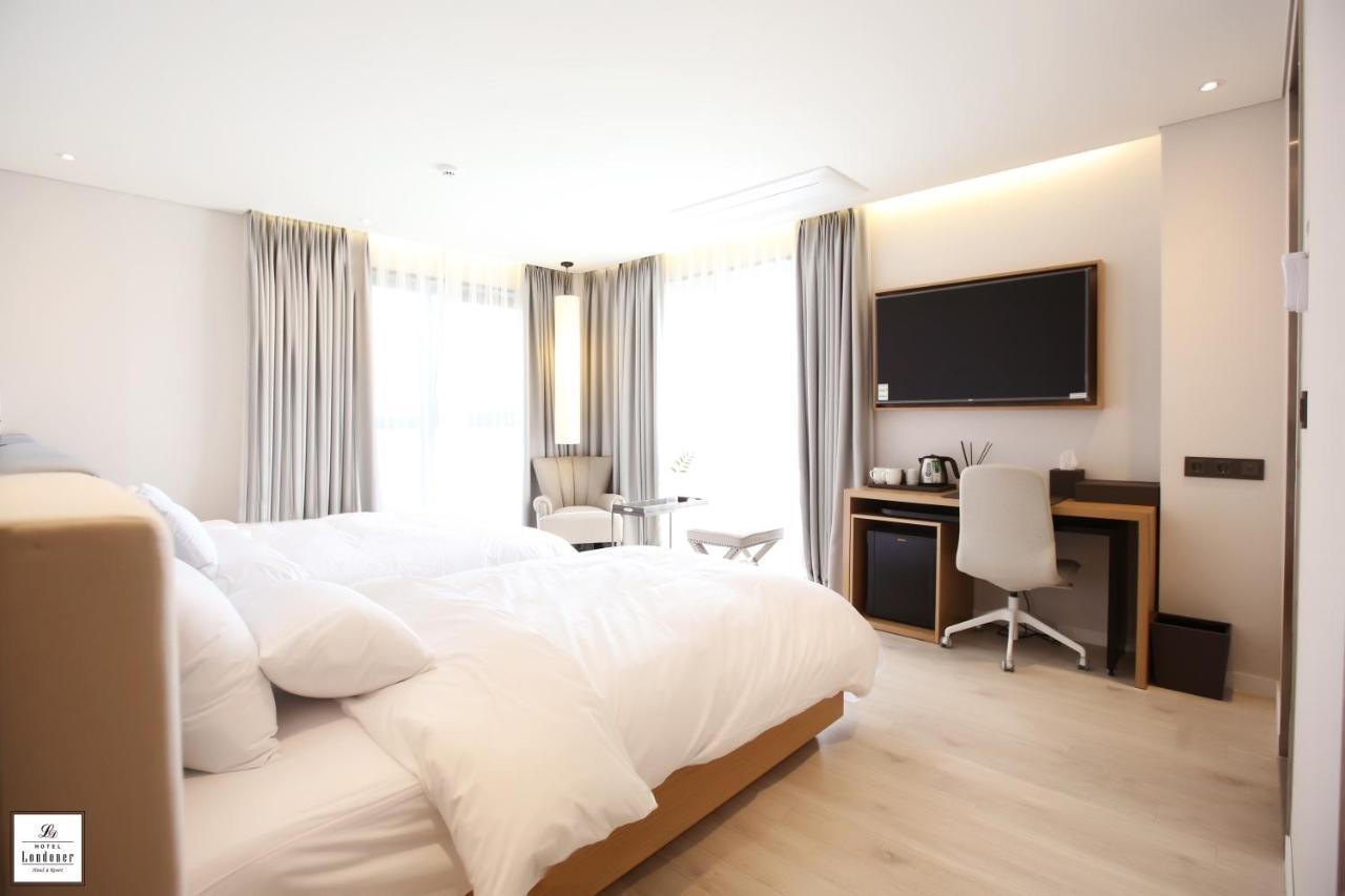 Londoner Hotel Gwangan Puszan Kültér fotó