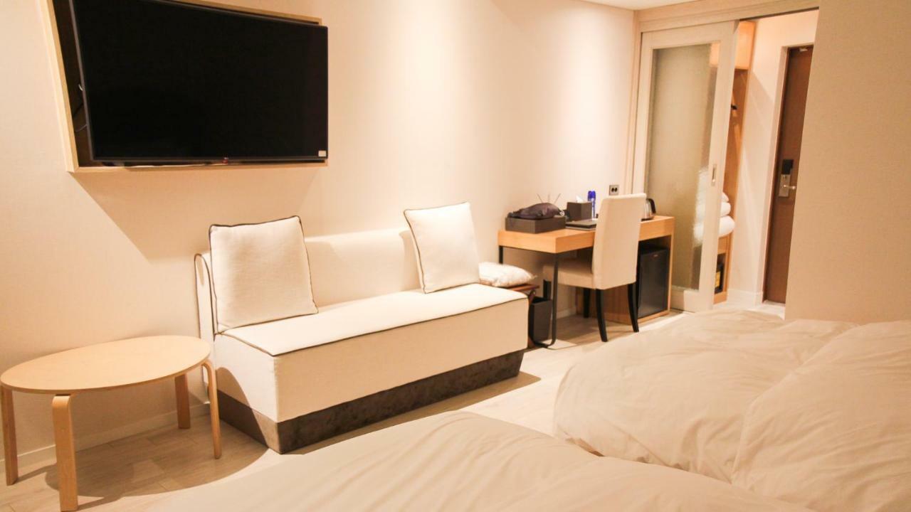 Londoner Hotel Gwangan Puszan Kültér fotó
